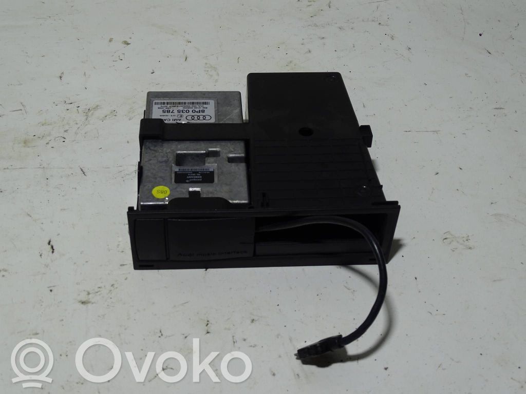 Head unit multimedia control   10R024808,0100006000,8P0035785