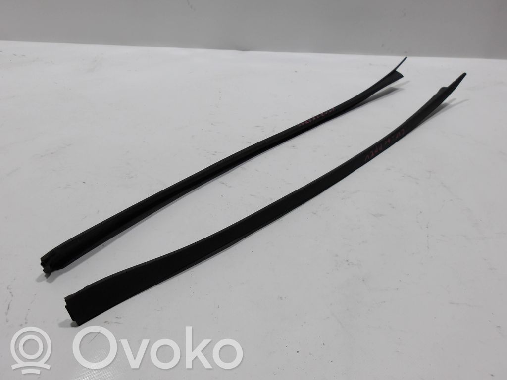 Opel Corsa C Tuulilasin lista 