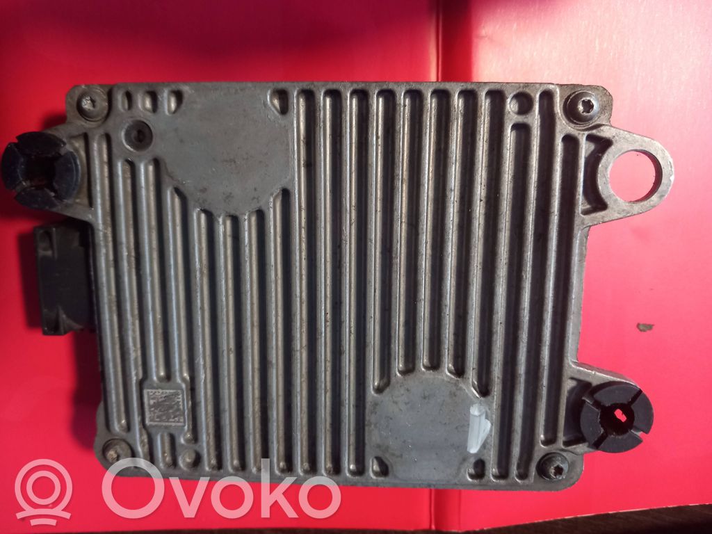 BMW 7 G11 G12 Senzor radar distronic 