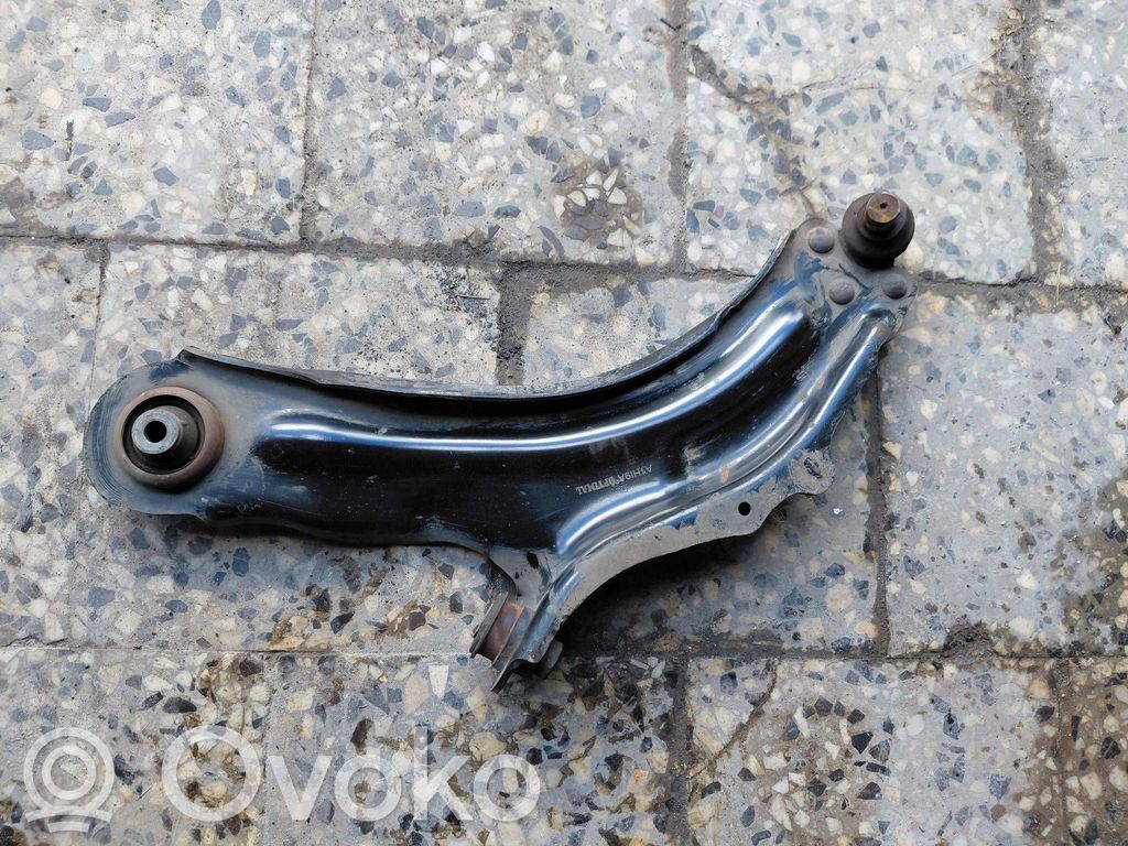 Renault Kangoo II Brazo de suspensión/horquilla inferior delantero 