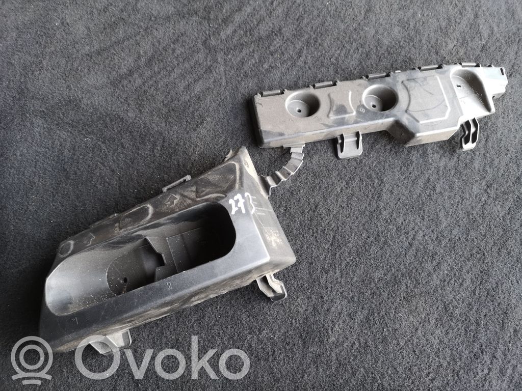 Opel Mokka X Rear bumper mounting bracket 