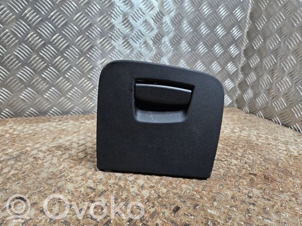BMW 5 G30 G31 G38 Daiktadėžė 