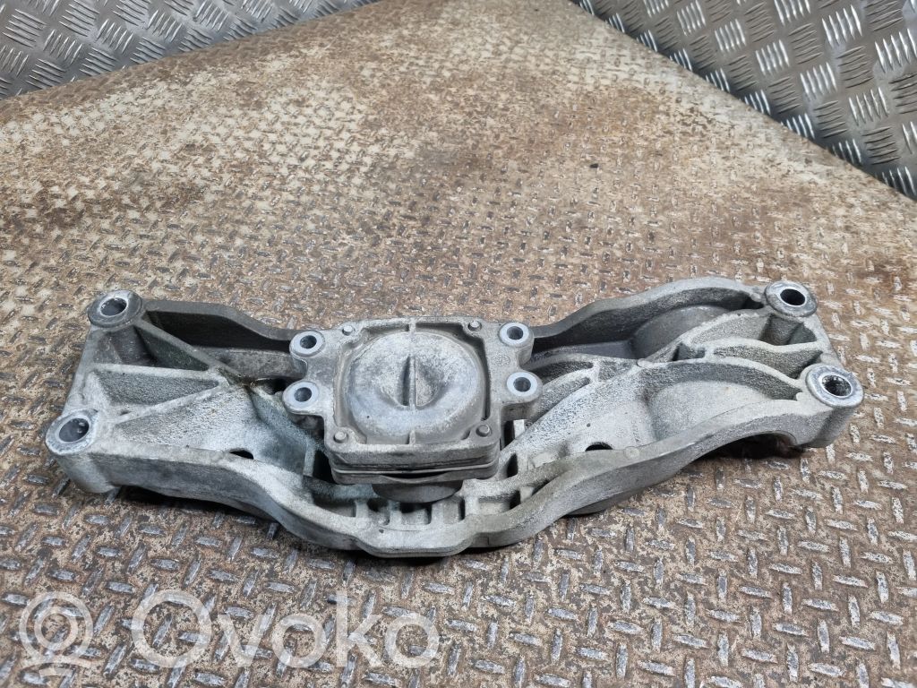 Dodge Challenger Gearbox mounting bracket 