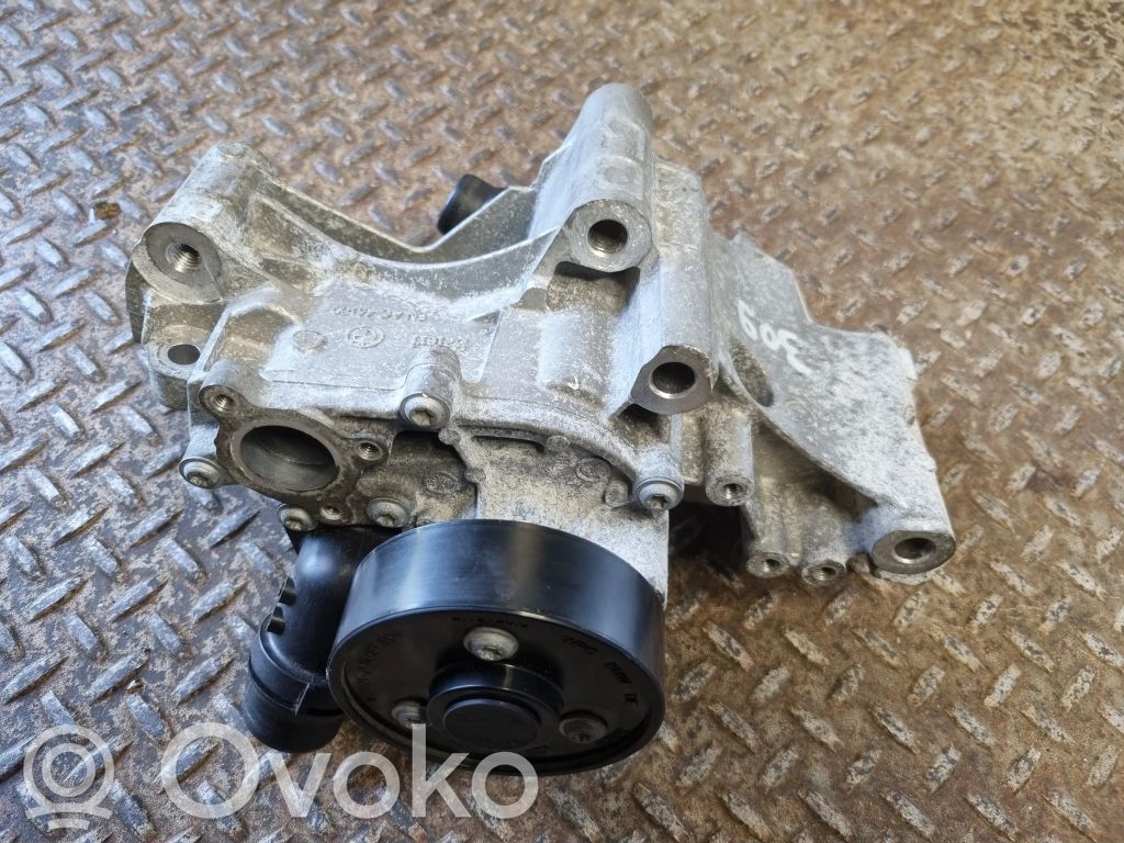 BMW 3 G20 G21 Vesipumppu 