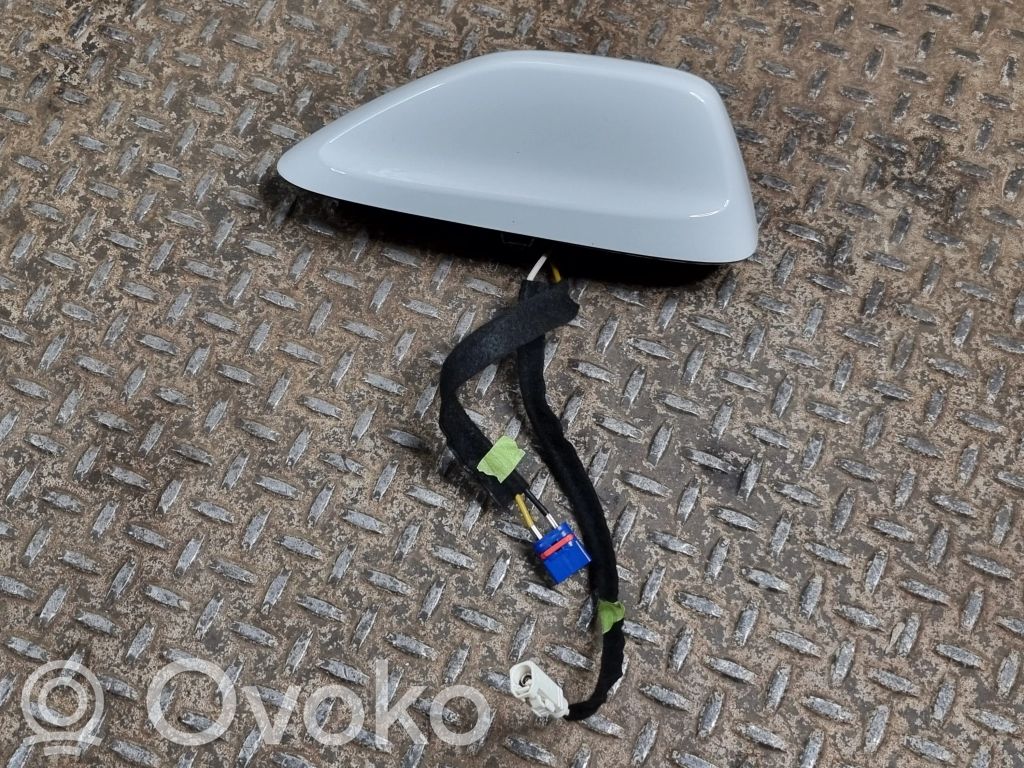 Chrysler Pacifica Antena aérea GPS 