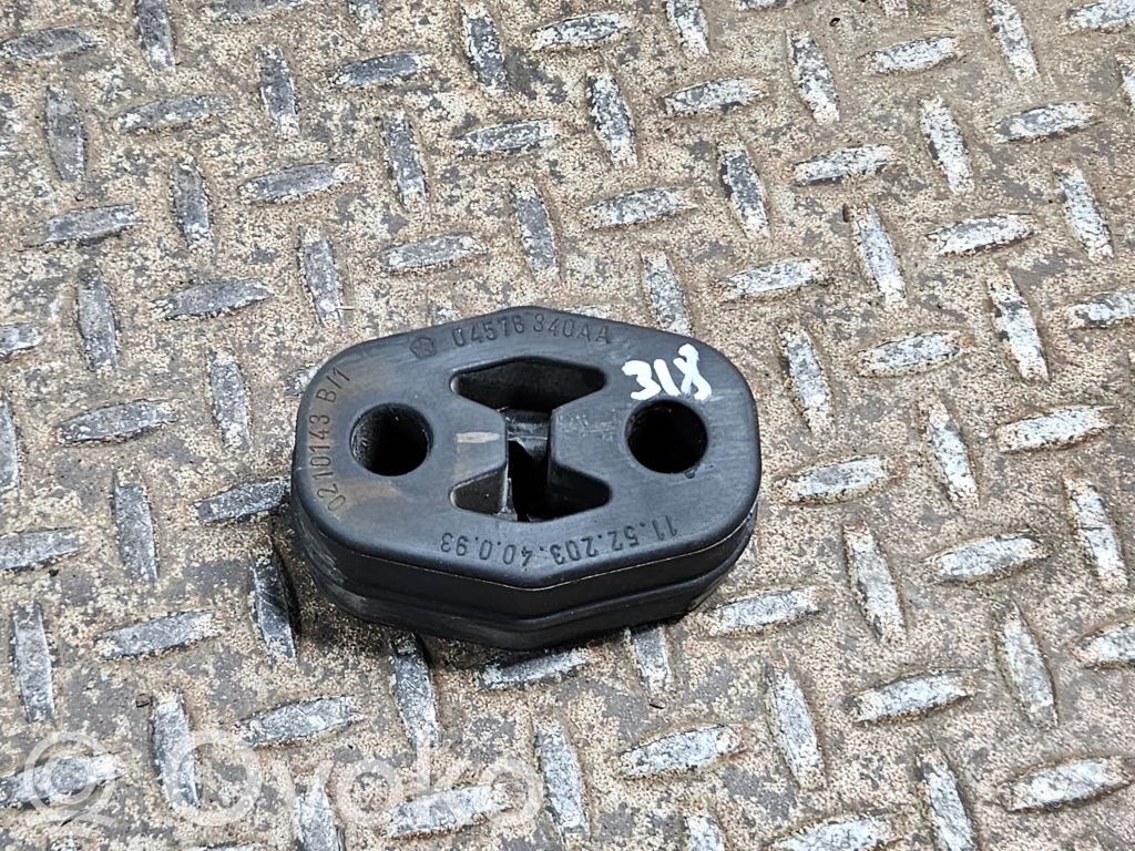 Chrysler Pacifica Muffler mount bracket/holder 
