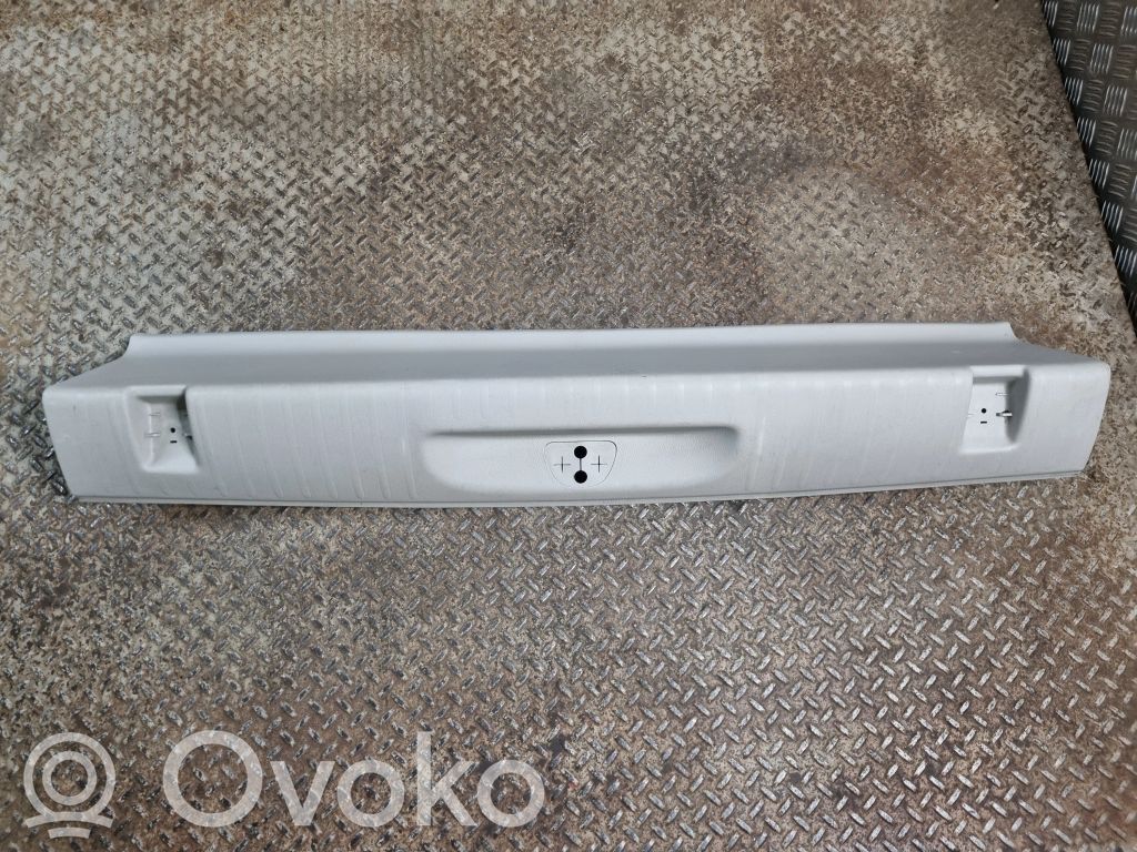 Chrysler Pacifica Trunk/boot sill cover protection 