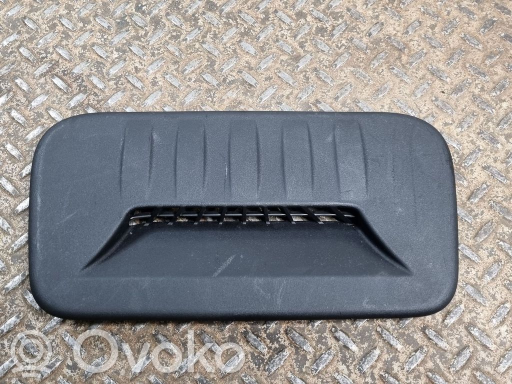 Chrysler Pacifica Rear air vent grill 