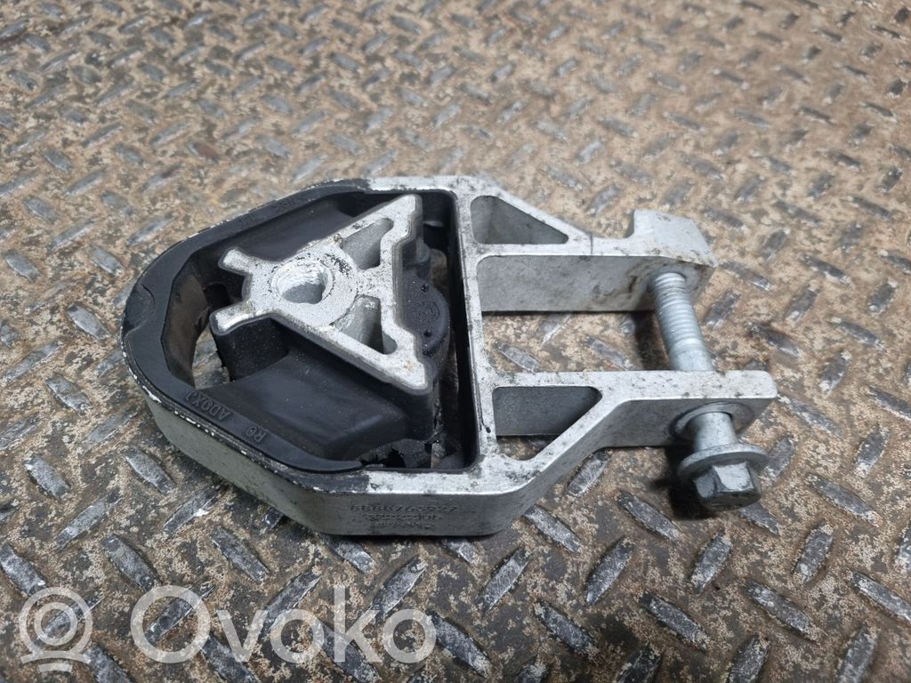 Volvo XC40 Gearbox mount 