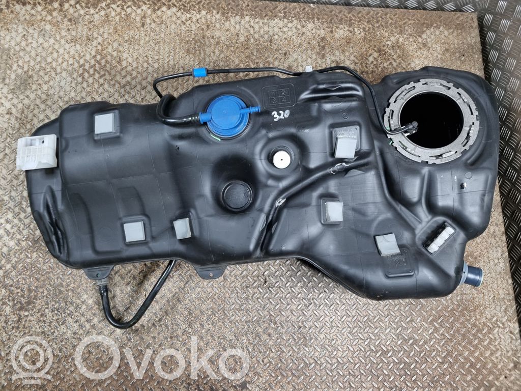 Volvo XC40 Polttoainesäiliö 