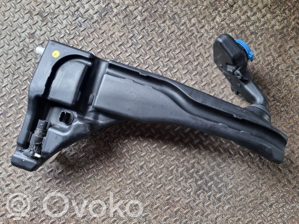 Audi Q3 F3 Zbiornik płynu do spryskiwaczy szyby przedniej / czołowej 