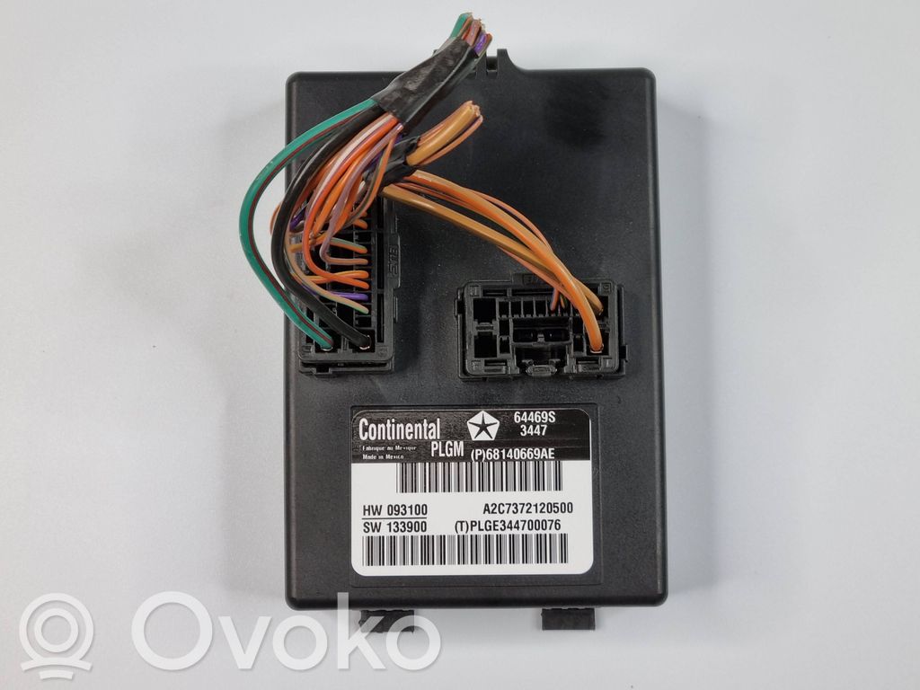Tailgate/trunk control unit/module   68140669AE,P68140669AE