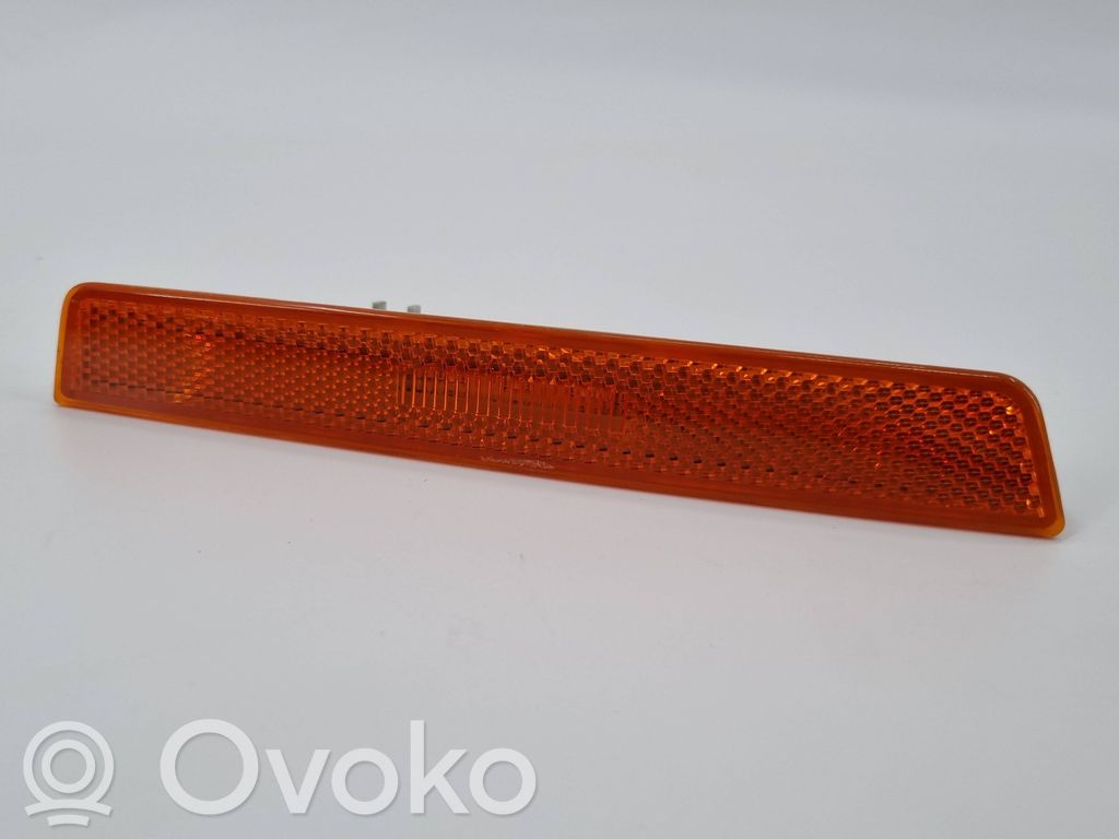 Dodge Challenger Reflektor vorne 