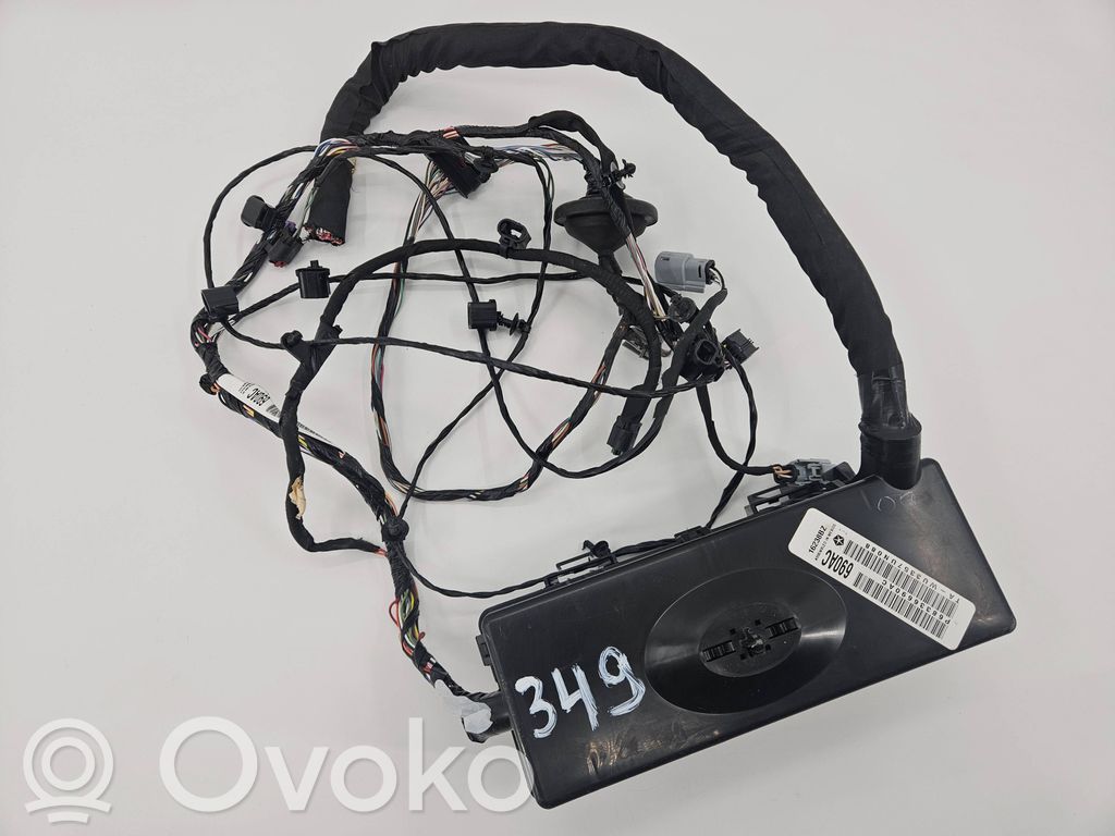 Skrzynka bezpieczników / Komplet   P68336690AC,68336690AC