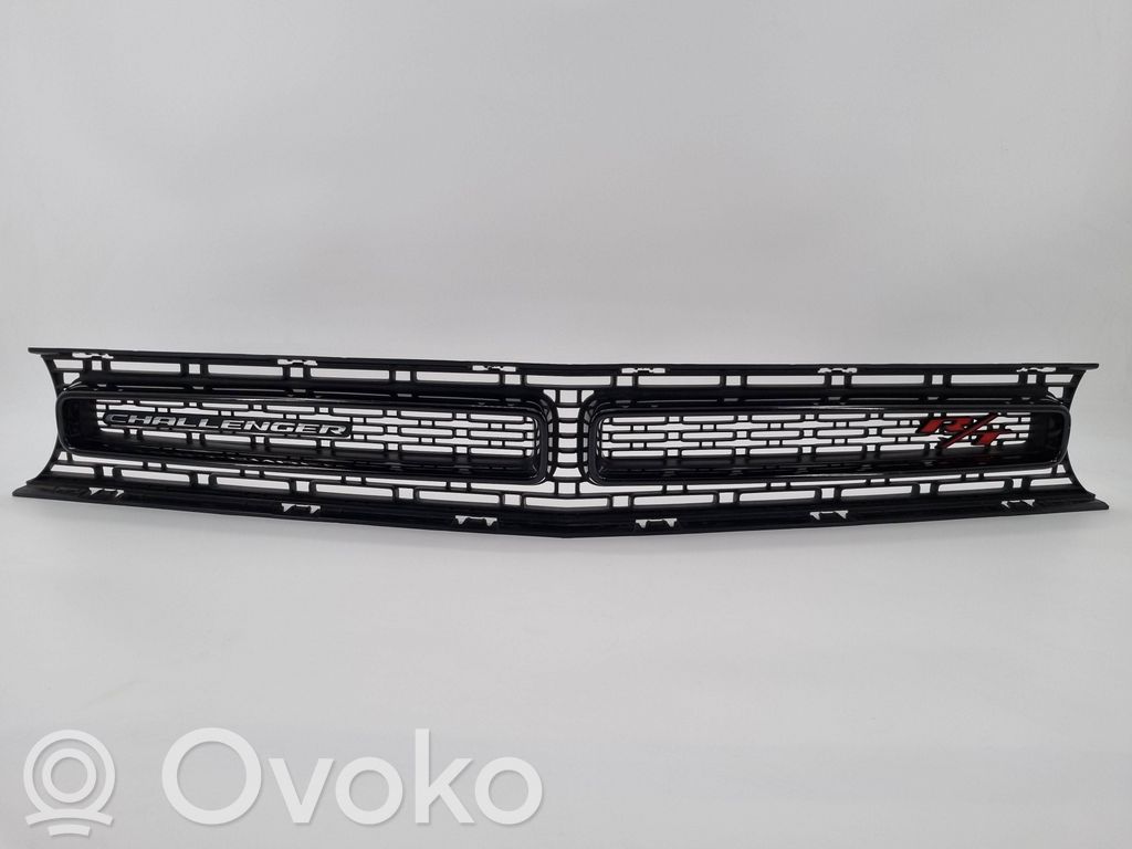 Dodge Challenger Maskownica / Grill / Atrapa górna chłodnicy 