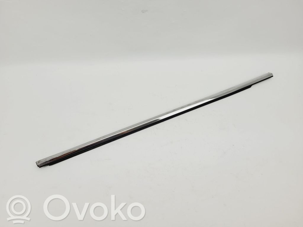 Renault Espace -  Grand espace V Front door glass trim molding 