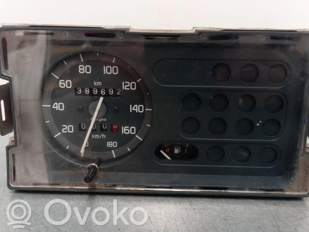 Renault Rapid Speedometer (instrument cluster) 