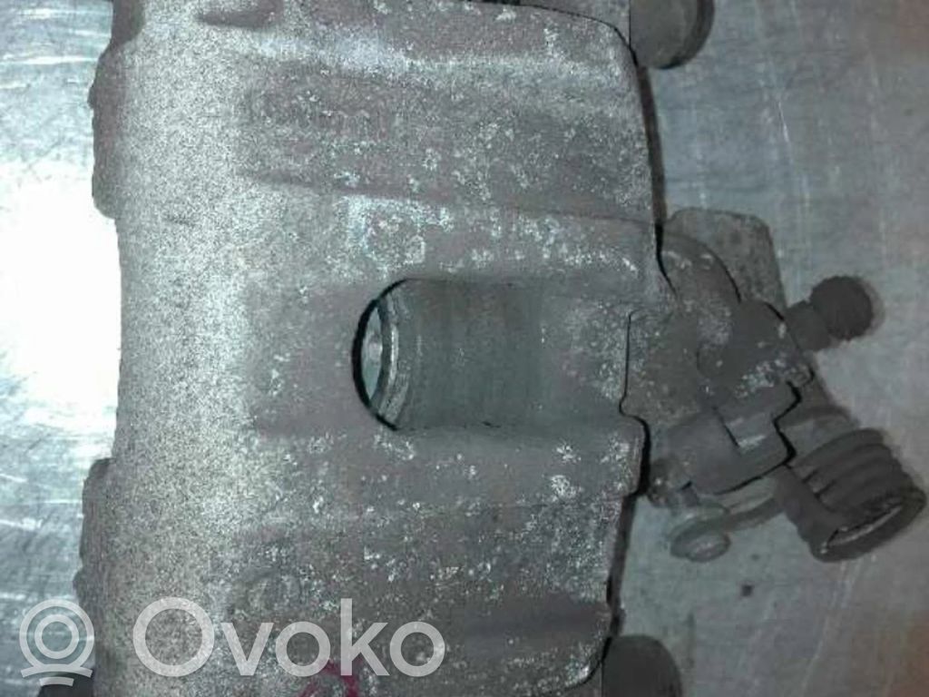 Volvo V40 Set discuri frână și etriere 