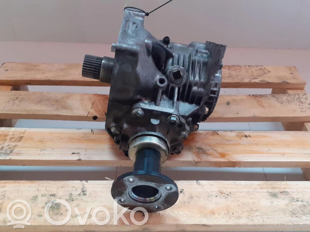 Nissan X-Trail T30 Gearbox transfer box case 
