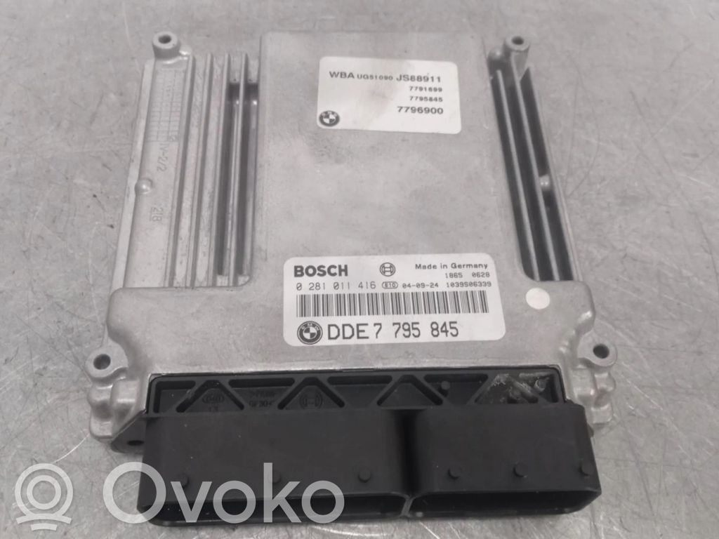 BMW 1 E81 E87 Unité de commande, module ECU de moteur 