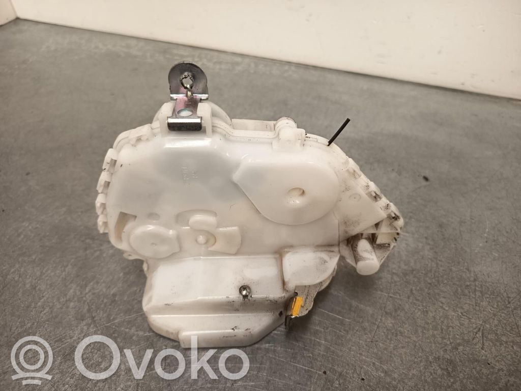 Honda CR-V Etuoven lukko 