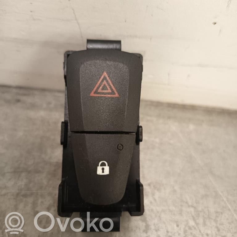 Hazard light switch   E3180101