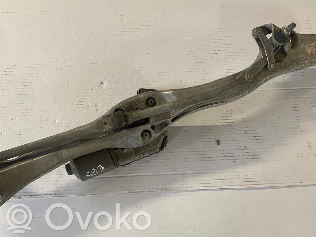 BMW 7 E65 E66 Etupyyhkimen vivusto ja moottori 