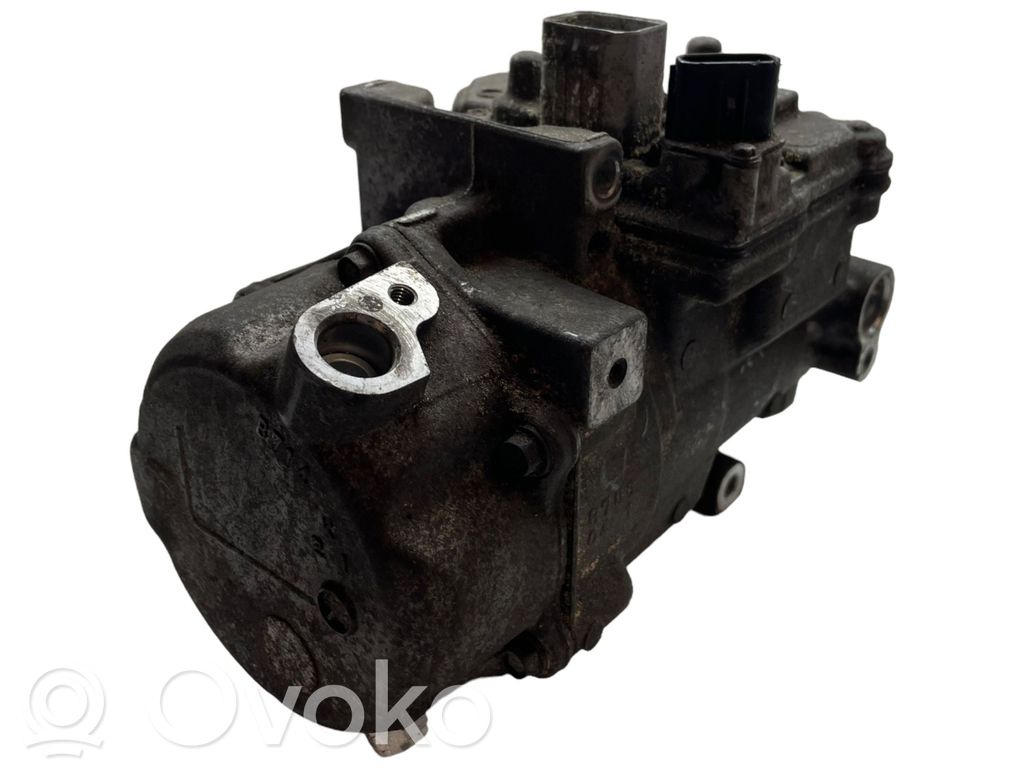 Toyota RAV 4 (XA40) Compressore aria condizionata (A/C) (pompa) 
