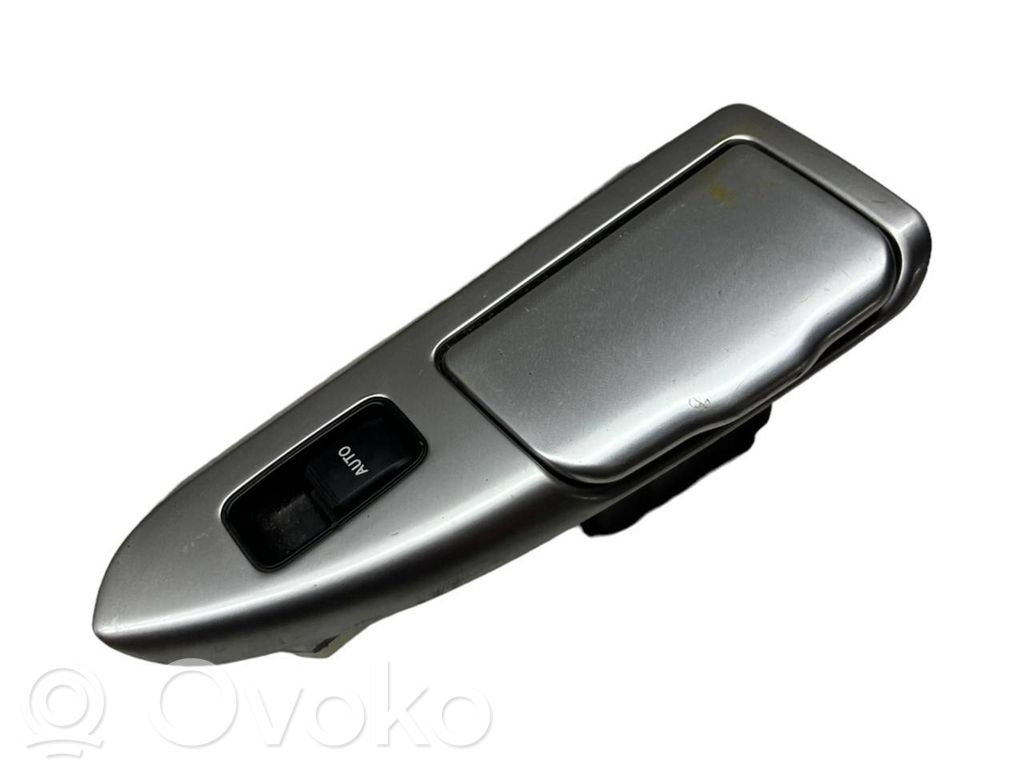Toyota Land Cruiser (J120) Przyciski szyb 