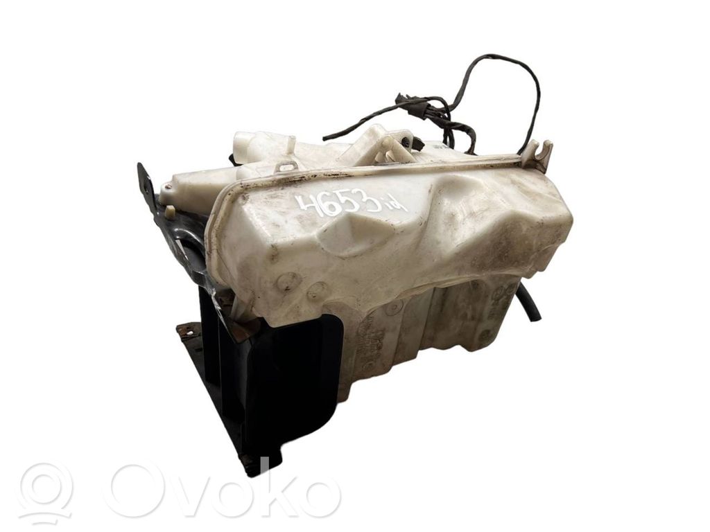 BMW 5 E60 E61 Windshield washer fluid reservoir/tank 