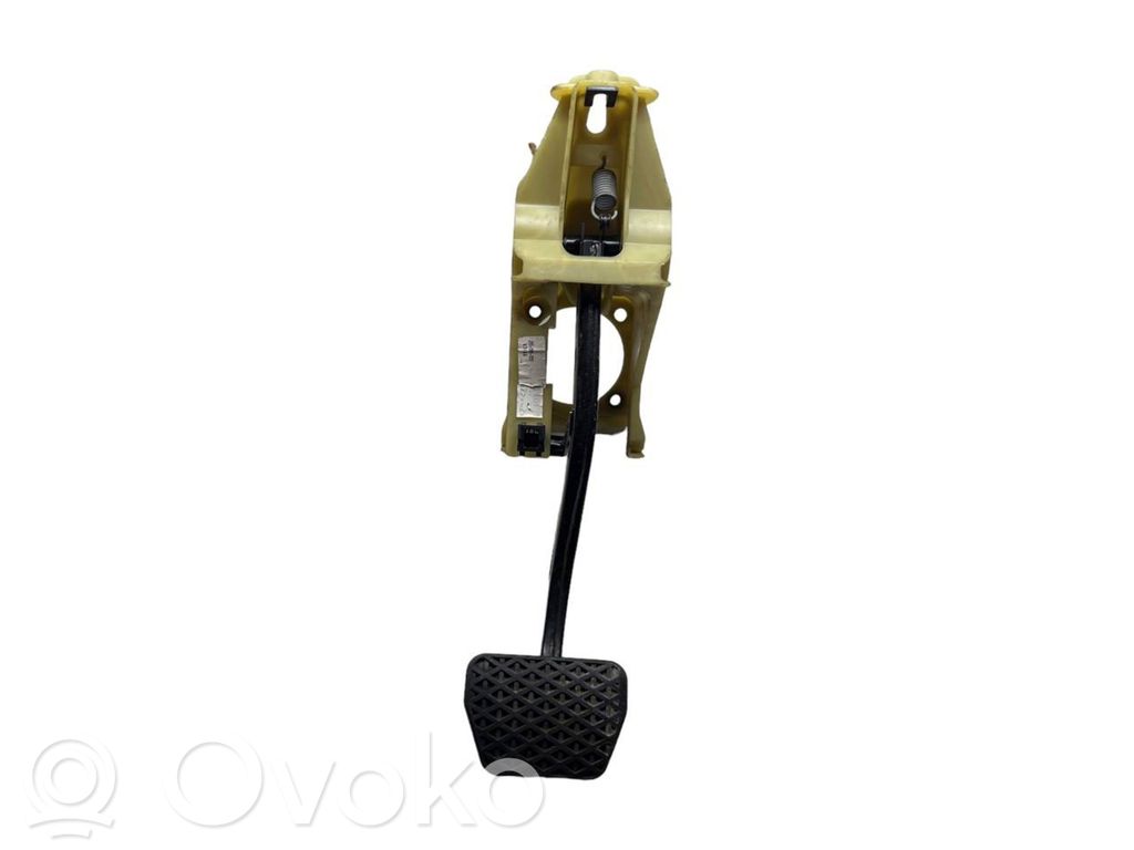 Brake pedal   6752517,1160421