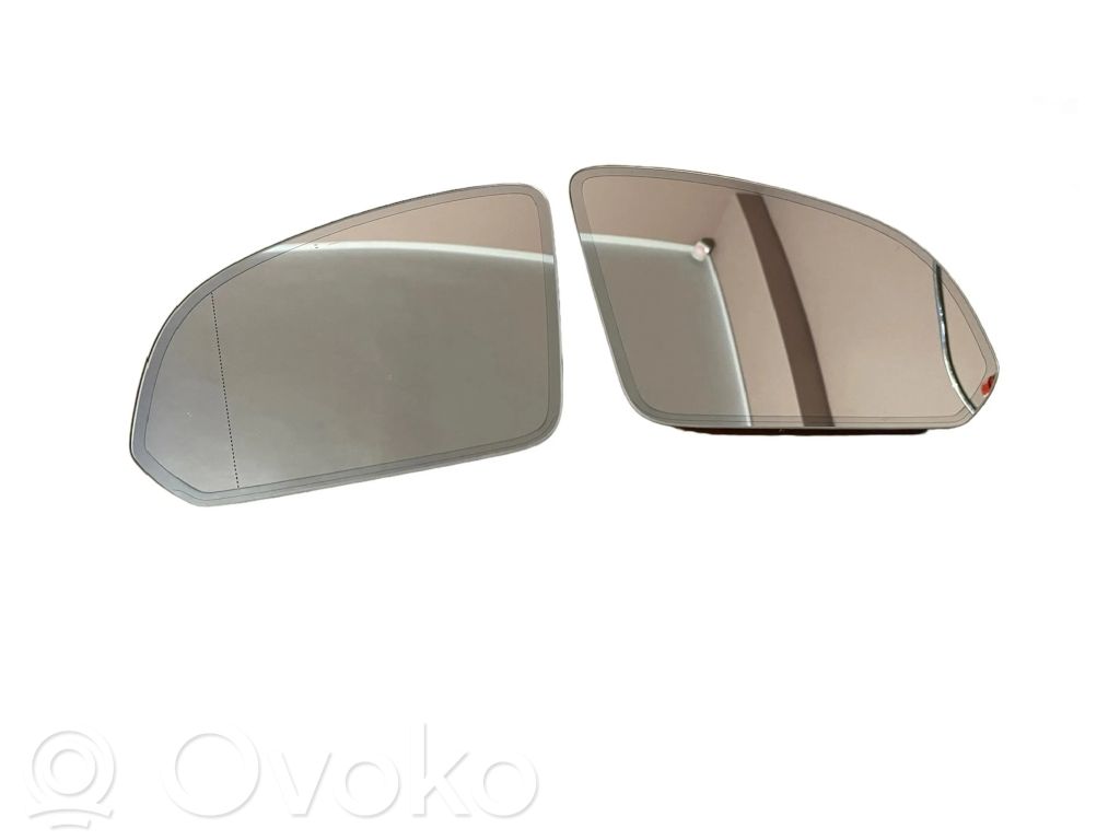 Volvo XC40 Wkład lusterka drzwi przednich 
