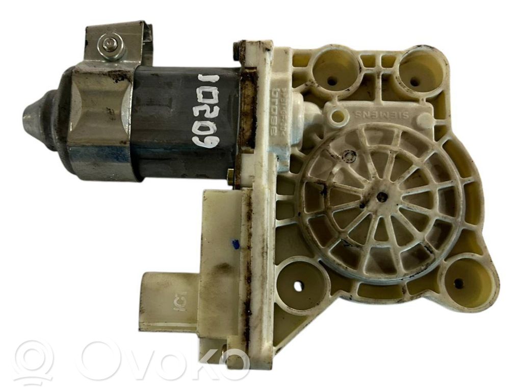 BMW 7 E65 E66 Front door window regulator motor 