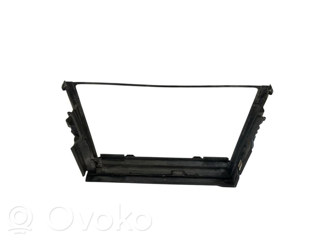 Radiator trim   7507970,17117507970