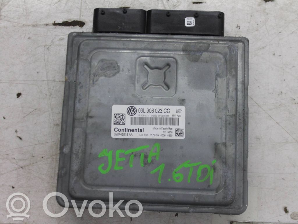 Volkswagen Jetta V Engine control unit/module 
