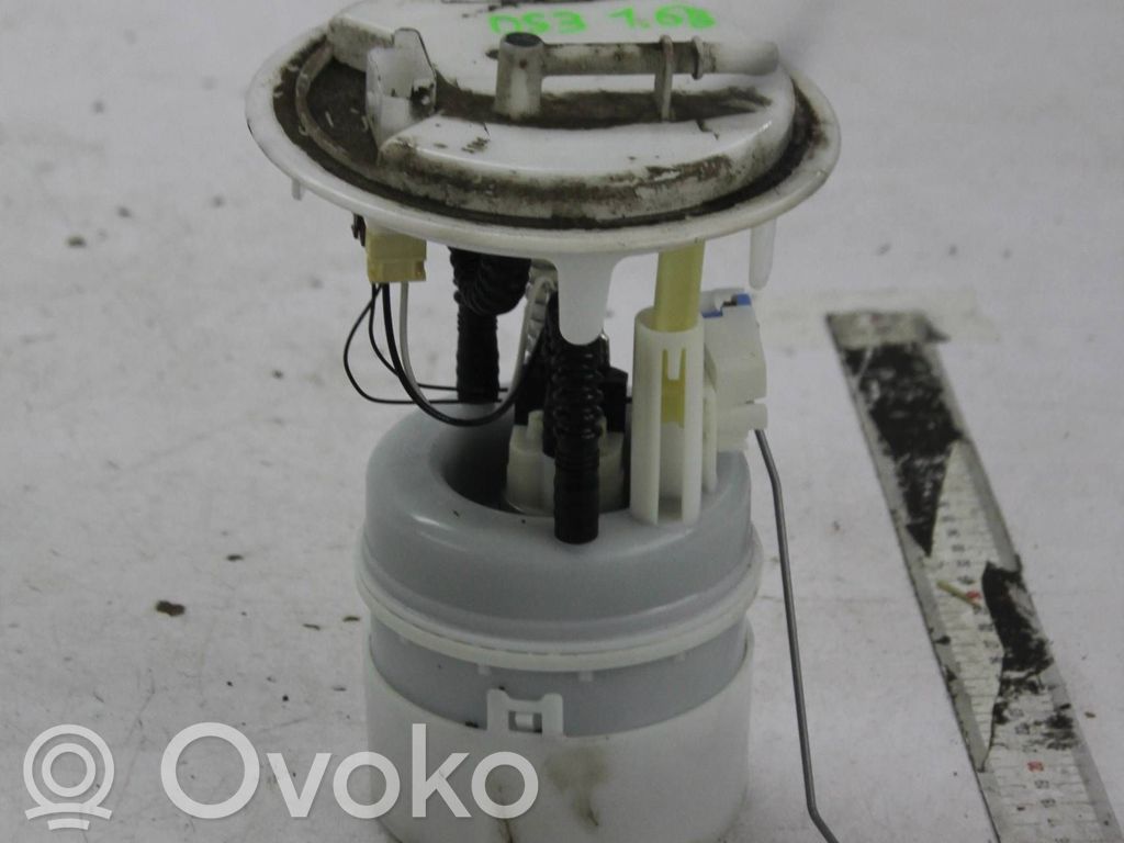 Bomba interna de combustible