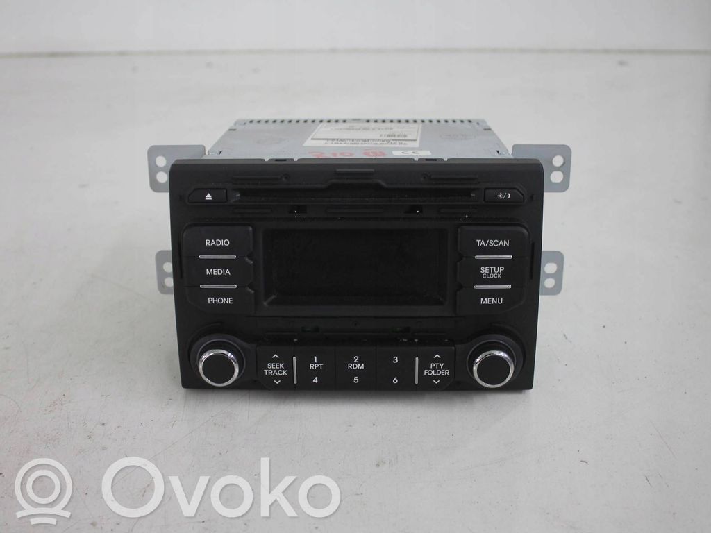 Panel / Radioodtwarzacz CD/DVD/GPS   961701W750CA,S136200207TFB,S1362002071FB,10R035704