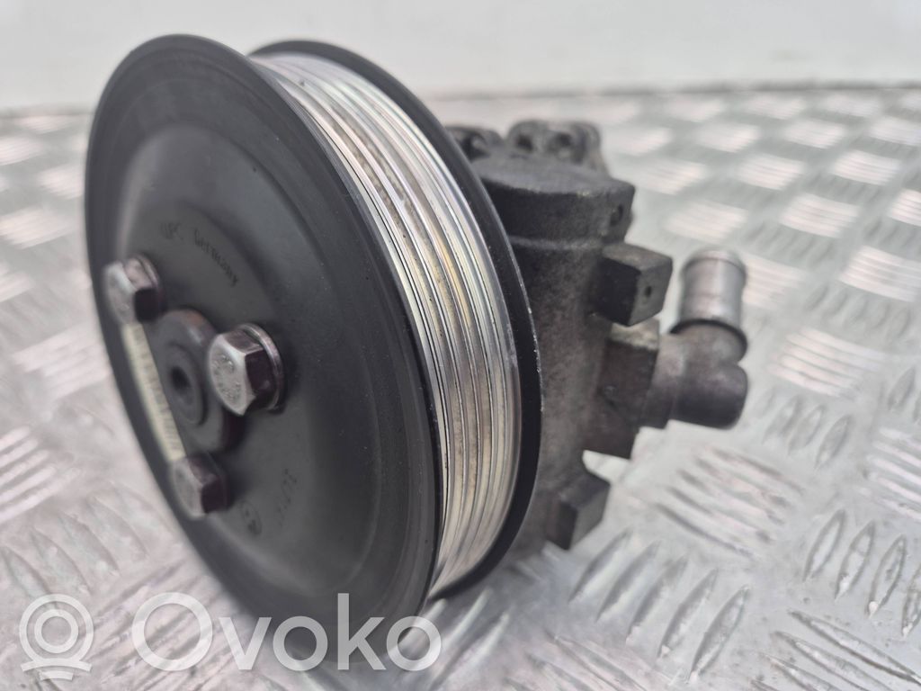 BMW X3 E83 Power steering pump 