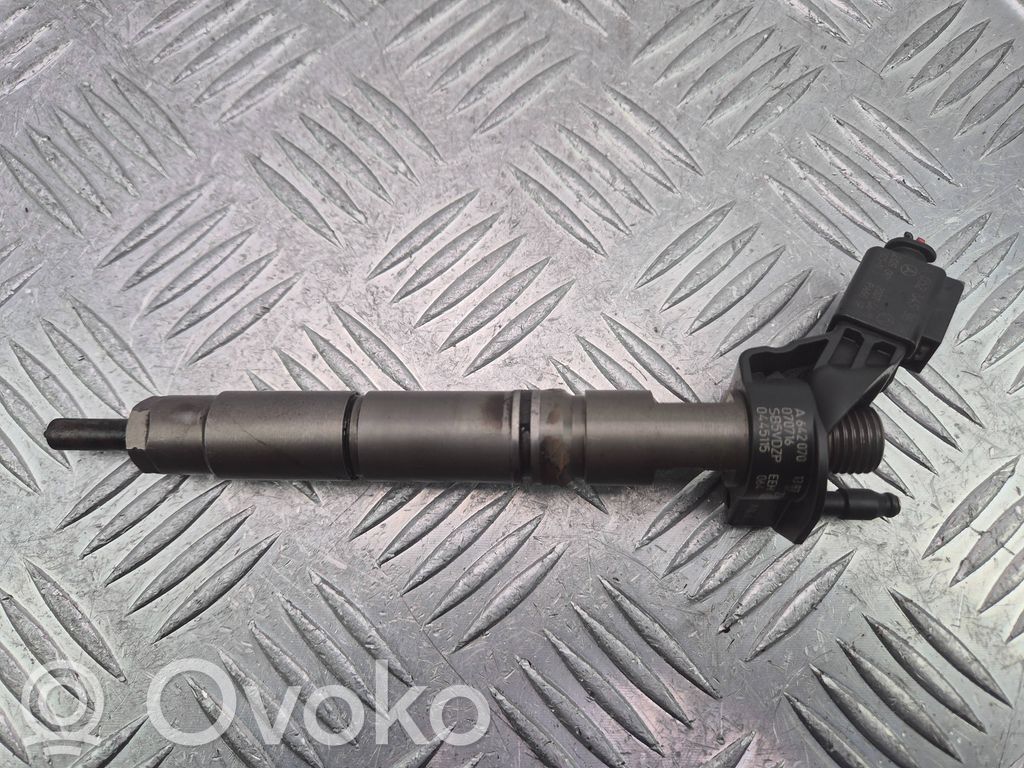 Mercedes-Benz E W211 Fuel injector 