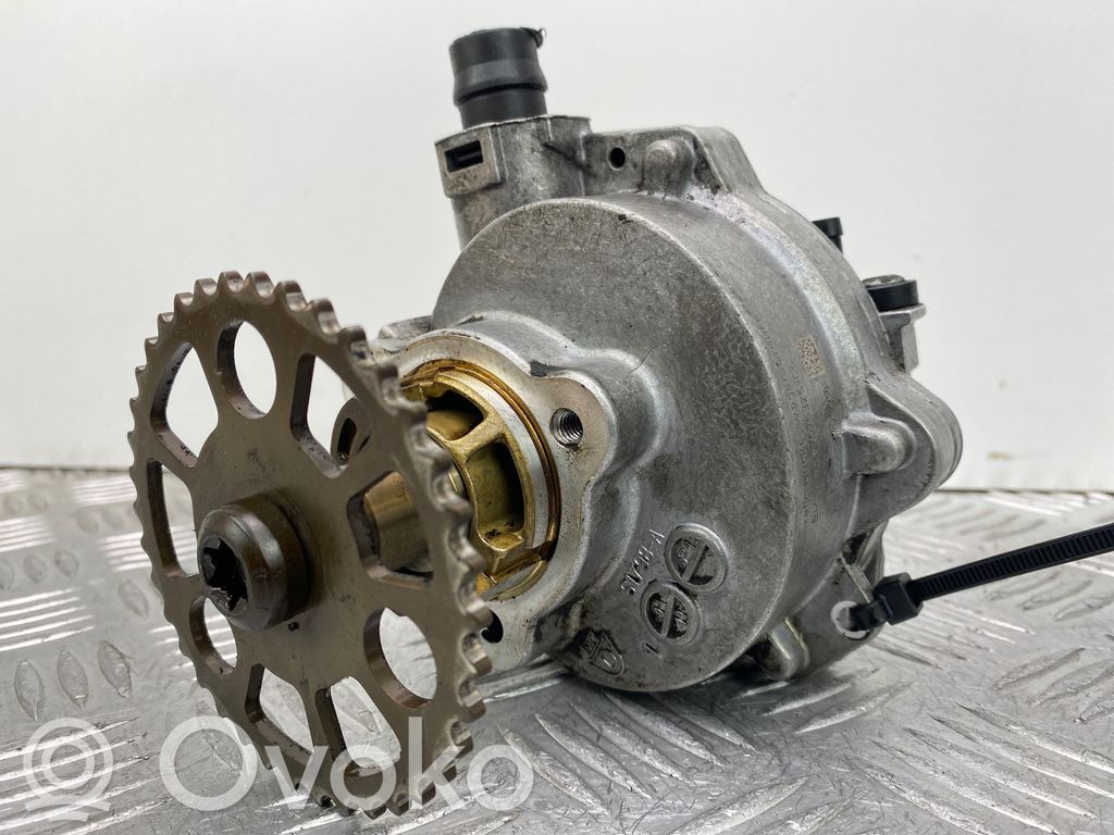 BMW X5 E70 Vacuum pump 
