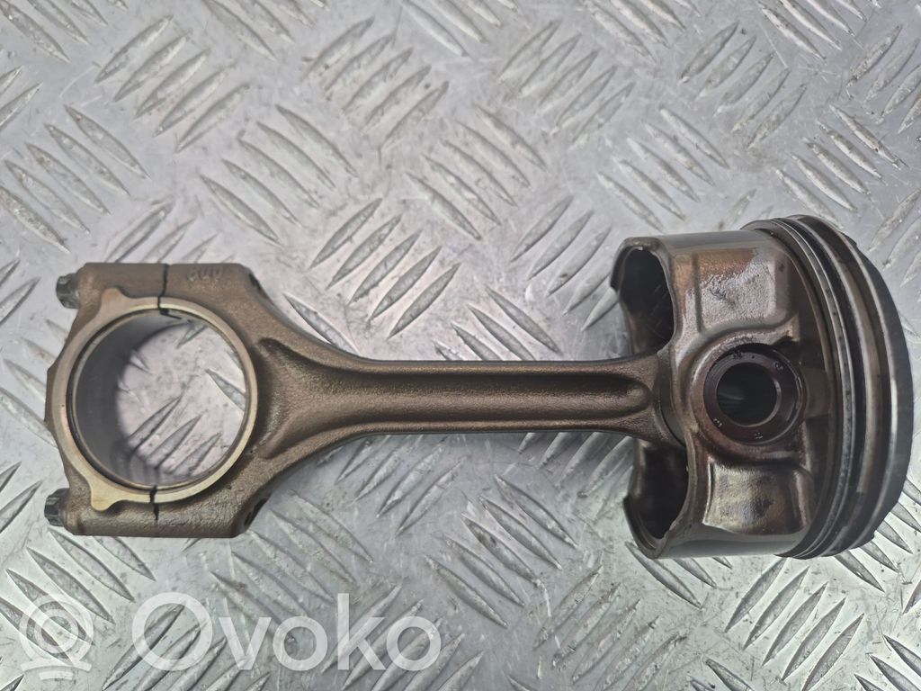 Piston with connecting rod   84L59,M54,1432800