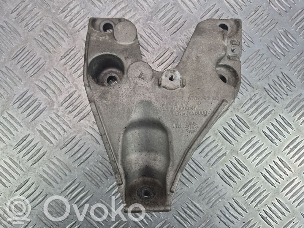 BMW 3 F30 F35 F31 Engine mounting bracket 