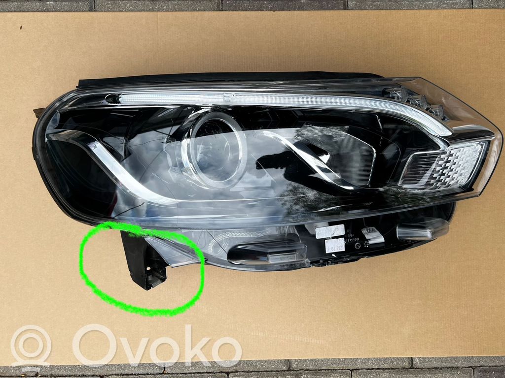 Toyota Proace Halterung Scheinwerfer 