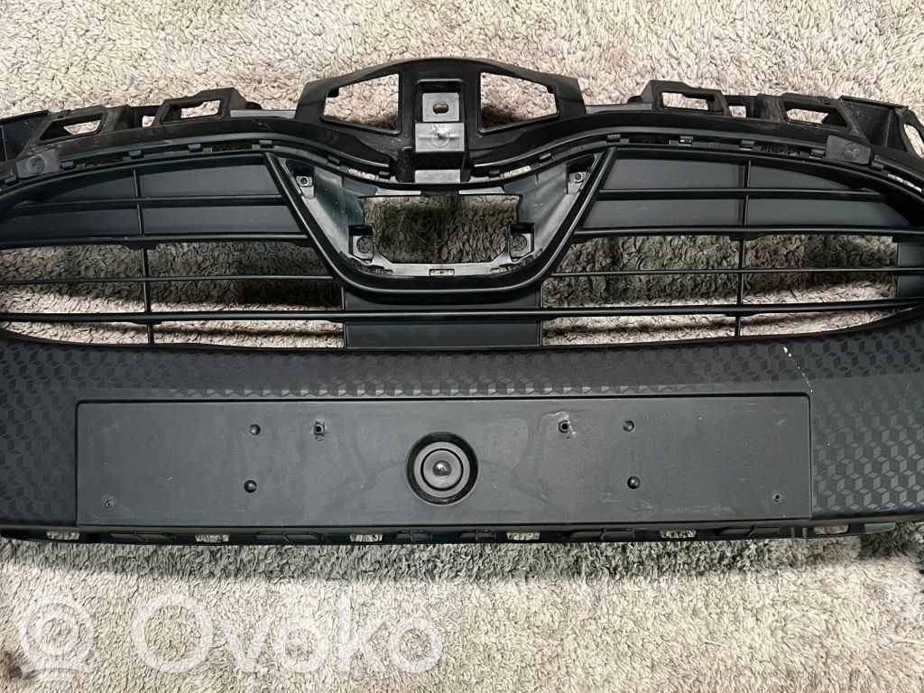 Toyota Yaris XP210 Grilă radiator față 