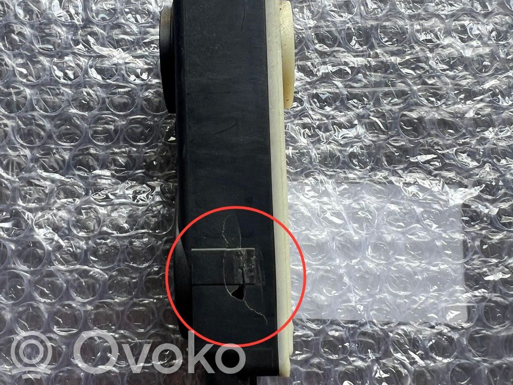 Silniczek nagrzewnicy   51745A180E3