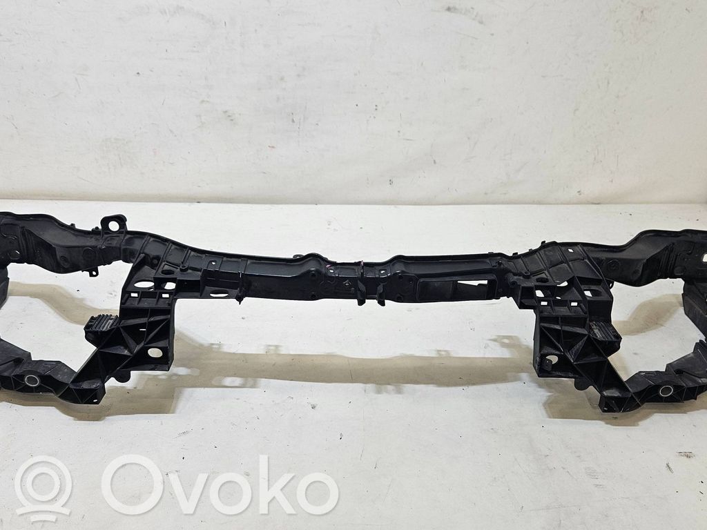 Ford Focus Radiatorių panelė 