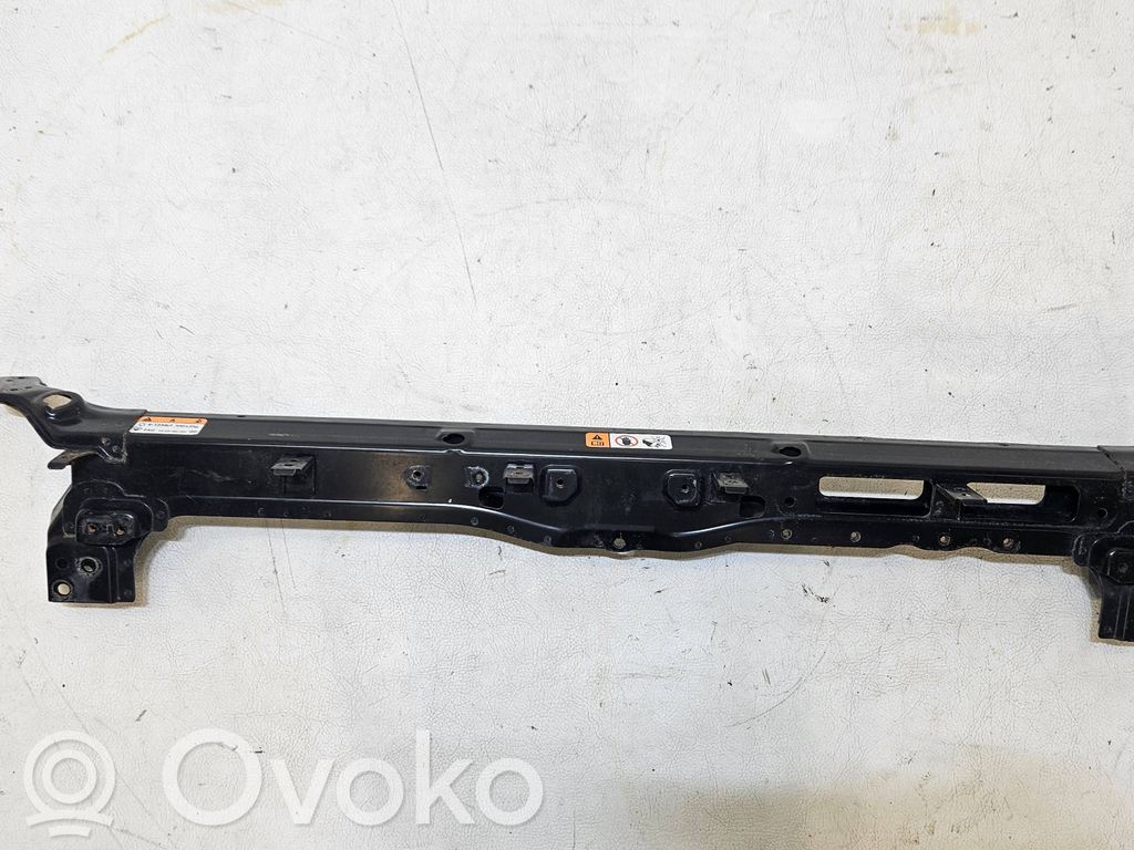 Hyundai Santa Fe Jäähdyttimen kehyksen suojapaneeli 