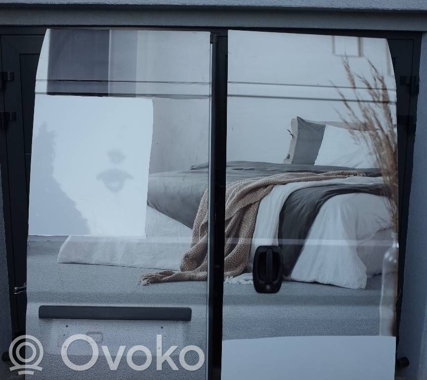 Rear door