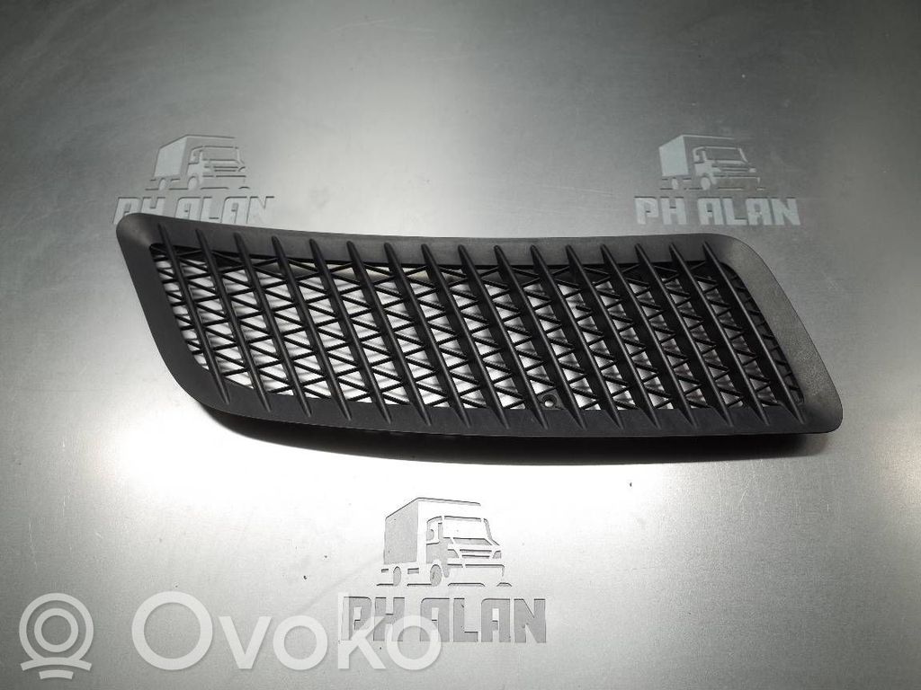 Mercedes-Benz Sprinter W906 Kratka wlotu powietrza na maskę 