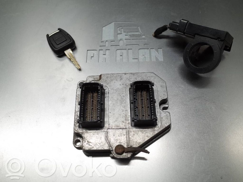 Opel Meriva A Engine ECU kit and lock set 